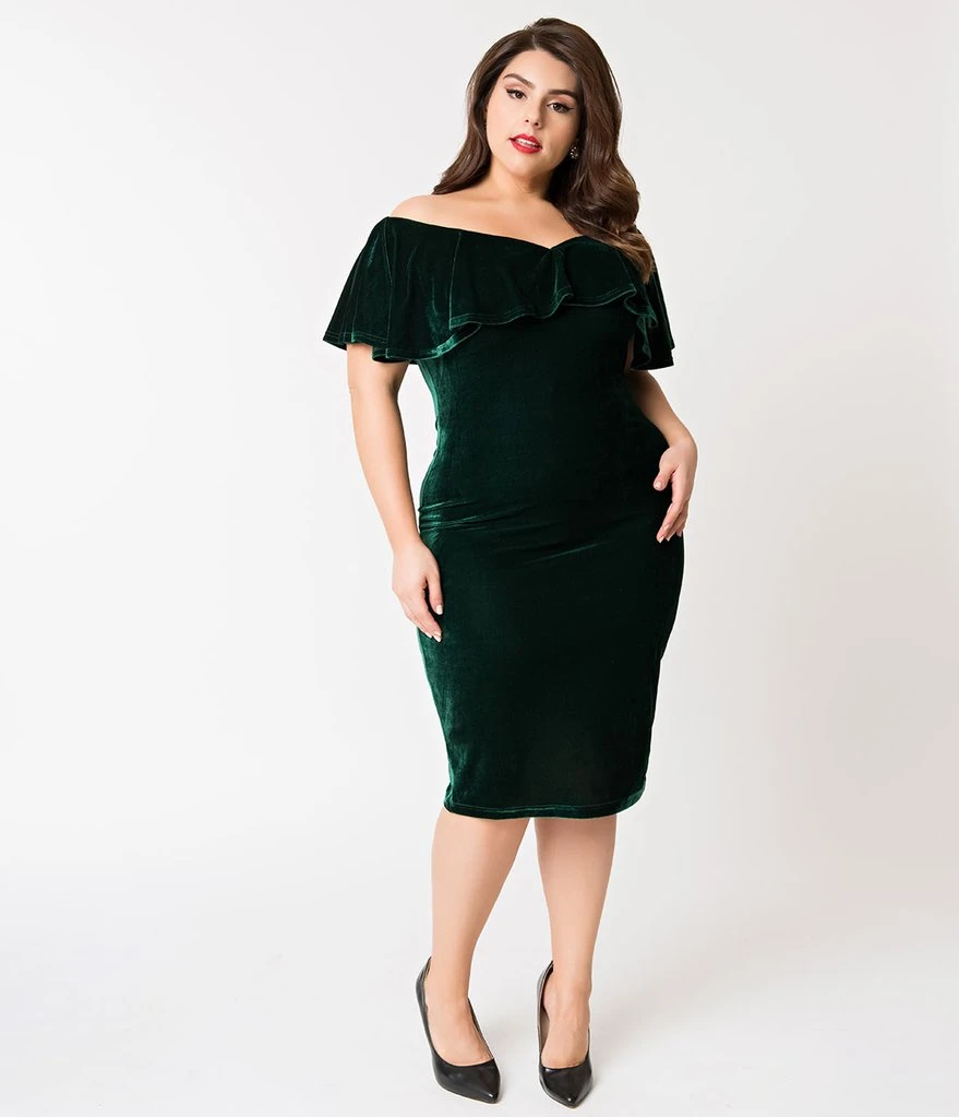 Unique Vintage Sophia Velvet Wiggle Dress - Green 3 Unique Vintage Sophia Velvet Wiggle Dress - Green