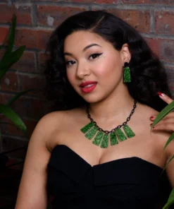 Accessories Bow & Crossbones Marcella Necklace - Green Marbled