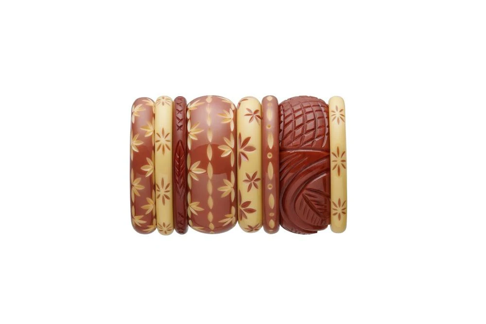 Splendette Wide Carved Bangle Duchess - Café 5 Splendette Wide Carved Bangle Duchess - Café