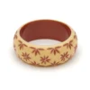 Splendette Wide Carved Bangle - Lait 2 Splendette Wide Carved Bangle - Lait