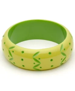 Splendette Wide Carved Bangle Duchess - Zest
