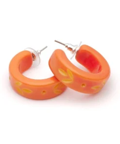 Splendette Carved Hoop Earrings - Freesia