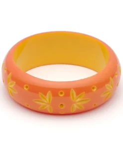 Splendette Wide Carved Bangle Duchess - Freesia