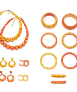 Splendette Wide Carved Bangle - Honeysuckle