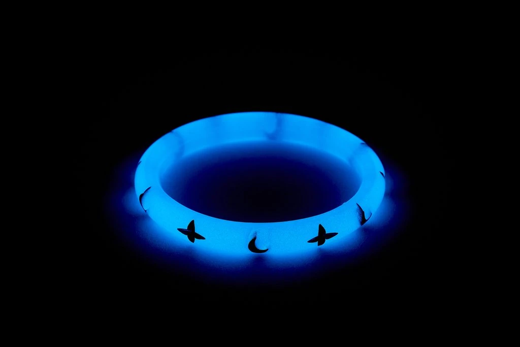 Splendette Wolf Moon Bangle - Narrow 4 Splendette Wolf Moon Bangle - Narrow