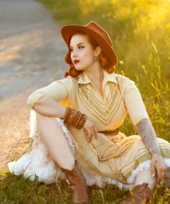 Splendette Wide Walnut Carved Bangle - Duchess