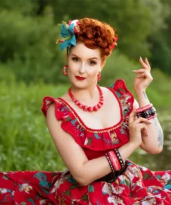 Splendette Narrow Lover Carved Bangle